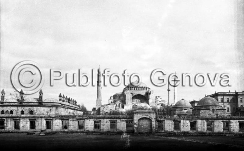 N_000338 - Istanbul - Santa Sofia - anni '30