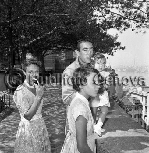 D_002042_06_GE_Quinn_1954