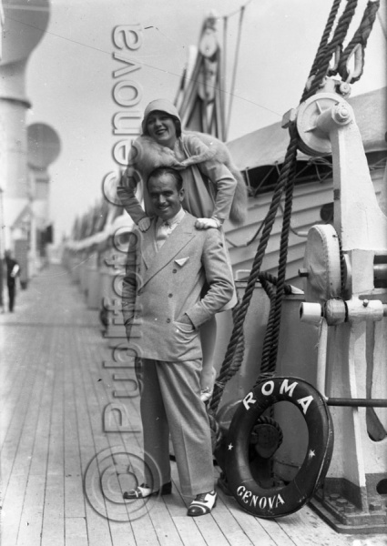 MARY PICKFORD E DOUGLAS FAIRBANKS