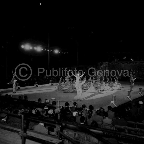 PATTINAGGIO SU GHIACCIO