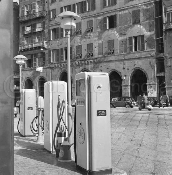 STAZIONE DI SERVIZIO